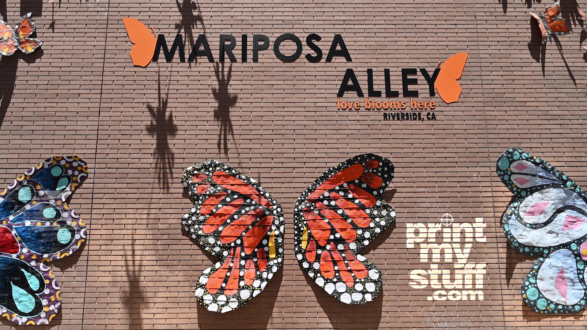 Mariposa Alley Sign Refresh
